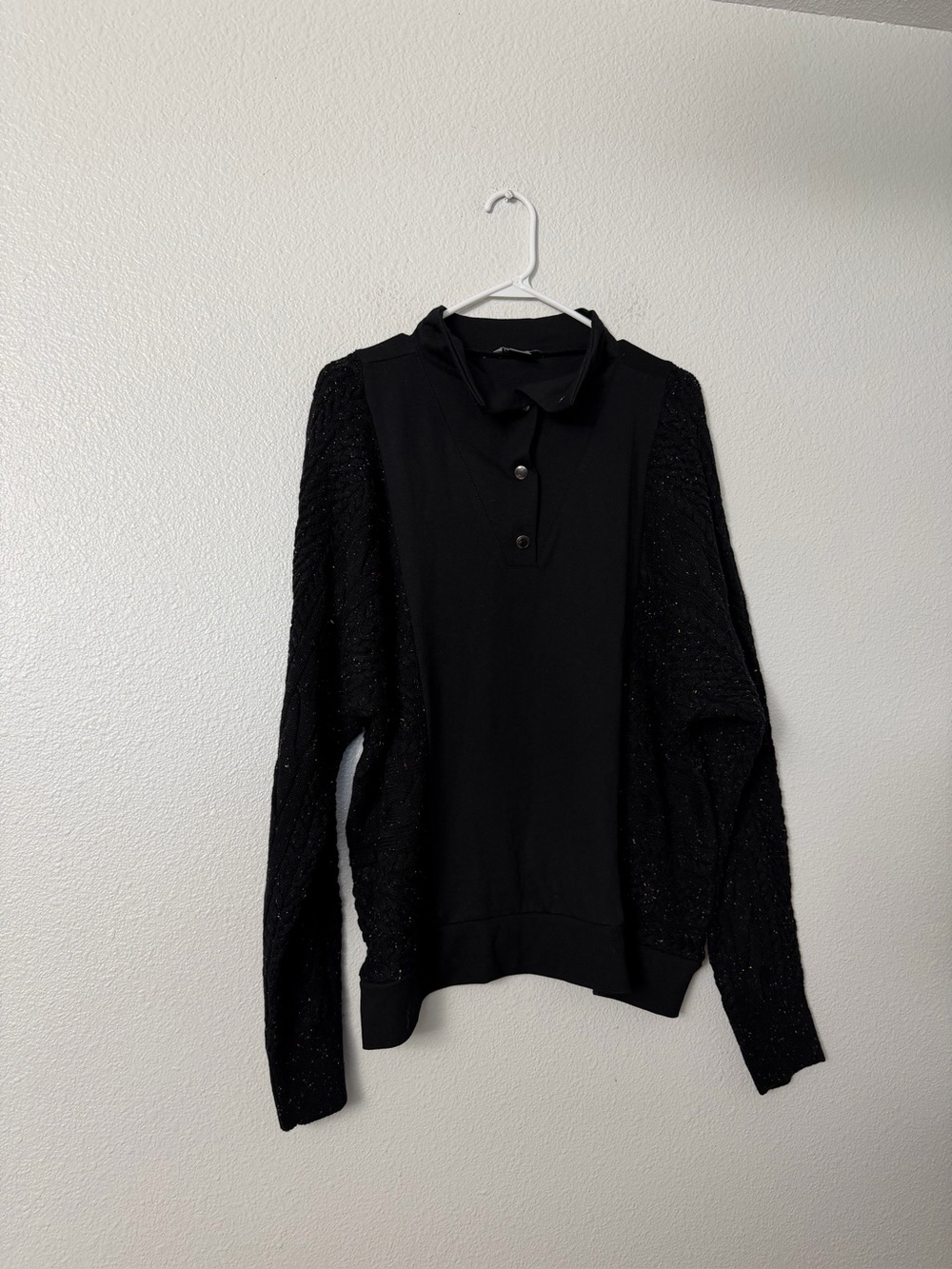 Natural Reflections Black Crew Sweater with Textured Sleeves SZ XL